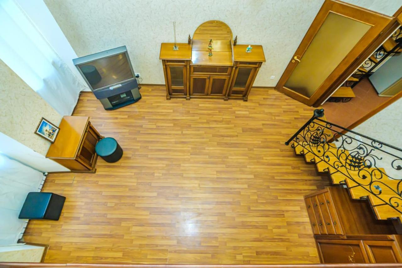 Nizami Street 2 Room Luxe House Баку Экстерьер фото